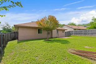 1006 Cresswell Dr, Pflugerville, TX 78660 - Photo 34