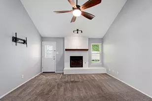 1006 Cresswell Dr, Pflugerville, TX 78660 - Photo 6