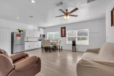 114 Crepe Myrtle Parkway, Elgin, TX 78621 - Photo 18