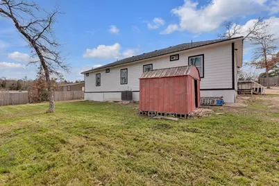 114 Crepe Myrtle Parkway, Elgin, TX 78621 - Photo 30