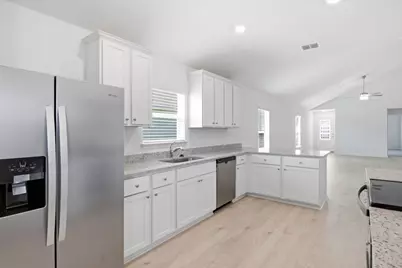 225 W Luna Blue Lane, Jarrell, TX 76537 - Photo 2