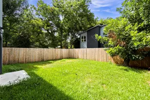 3611 Munson St, Austin, TX 78721 - Photo 40