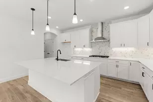 6909 Cliff Rose Dr, Spicewood, TX 78669 - Photo 6