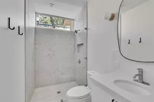 1118 W 7th St, Austin, TX 78703 - Photo 12