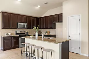 221 Loch Lomond St, Hutto, TX 78634 - Photo 10