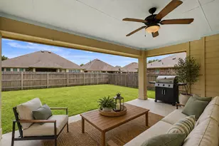 221 Loch Lomond St, Hutto, TX 78634 - Photo 26
