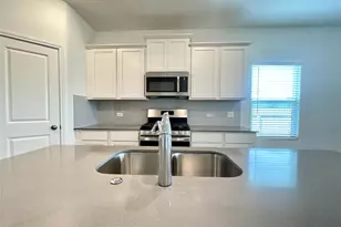 10501 Steinbeck Dr, Austin, TX 78747 - Photo 16