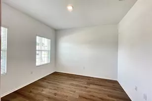 10501 Steinbeck Dr, Austin, TX 78747 - Photo 6