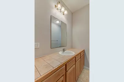 126 Sandstone Drive #D, Jarrell, TX 76537 - Photo 12