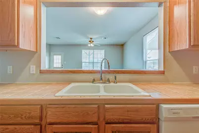 126 Sandstone Drive #D, Jarrell, TX 76537 - Photo 20