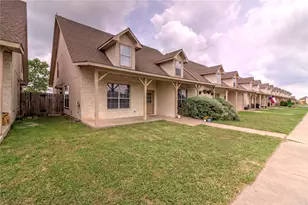 126 Sandstone Dr, Jarrell, TX 76537 - Photo 2