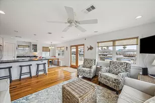 1226 Oahu Dr, Galveston, TX 77554 - Photo 8