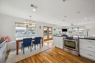 1226 Oahu Dr, Galveston, TX 77554 - Photo 10