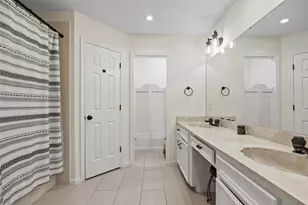 7208 Reaburn St, Austin, TX 78749 - Photo 14