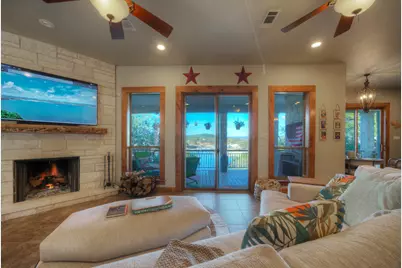4834 Travis Oaks Drive, Marble Falls, TX 78654 - Photo 10