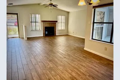 7010 Dallas Drive, Austin, TX 78729 - Photo 2