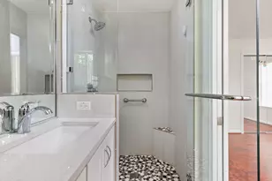 1105 Alegria Rd, Austin, TX 78757 - Photo 14