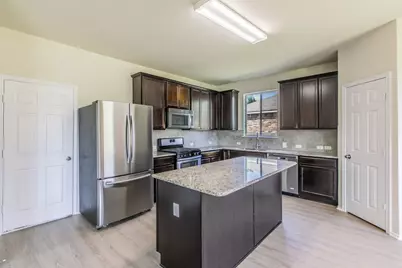 316 Pine Arbol, Buda, TX 78610 - Photo 2