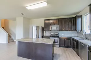 316 Pine Arbol, Buda, TX 78610 - Photo 6