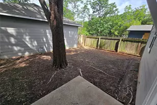 1604 Singleton Ave, Austin, TX 78702 - Photo 38