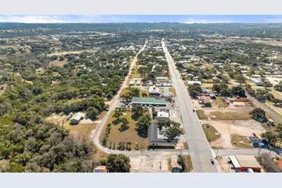 1206 Main St, Blanco, TX 78606 - Photo 2