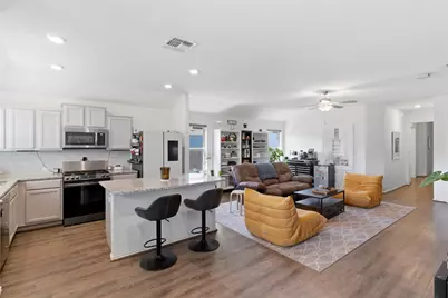 7409 Spring Ray Drive, Del Valle, TX 78617 - Photo 8