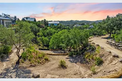 2107 Chisholm Trail, Spicewood, TX 78669 - Photo 8