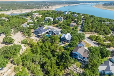 2107 Chisholm Trail, Spicewood, TX 78669 - Photo 20