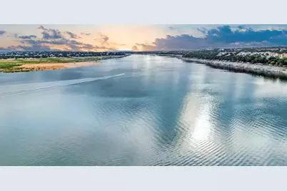 2107 Chisholm Trail, Spicewood, TX 78669 - Photo 12