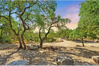 2107 Chisholm Trail, Spicewood, TX 78669 - Photo 8