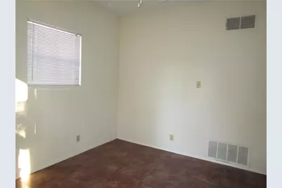 621 W 37th Street #105, Austin, TX 78705 - Photo 6