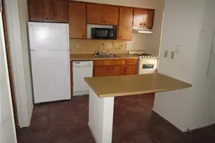 621 W 37th St, Austin, TX 78705 - Photo 4