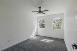 106 Heleakala Dr, Bastrop, TX 78602 - Photo 14