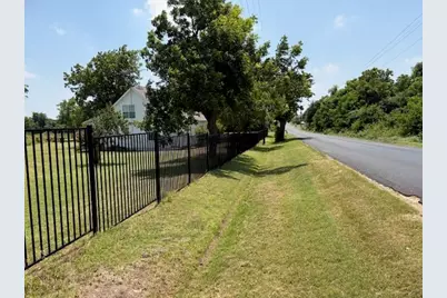 880 County Road 311, Jarrell, TX 76537 - Photo 6