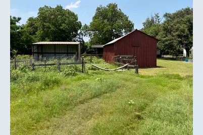 880 County Road 311, Jarrell, TX 76537 - Photo 18