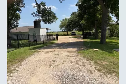 880 County Road 311, Jarrell, TX 76537 - Photo 4