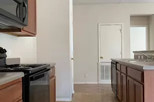 210 Delby St, Hutto, TX 78634 - Photo 6