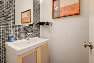 616 W 35th St, Austin, TX 78705 - Photo 28