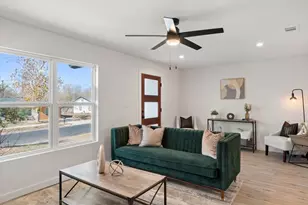 5327 Wellington Dr, Austin, TX 78723 - Photo 16