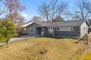 5327 Wellington Dr, Austin, TX 78723 - Photo 1