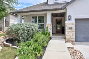 328 Saturnia Dr, Georgetown, TX 78628 - Photo 2