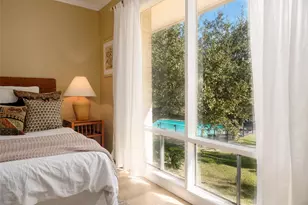 5326 Balcones Dr, Austin, TX 78731 - Photo 12