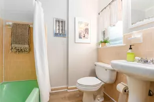 5326 Balcones Dr, Austin, TX 78731 - Photo 16