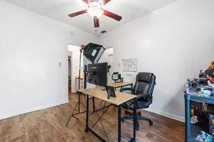 912 W 22nd St, Austin, TX 78705 - Photo 16