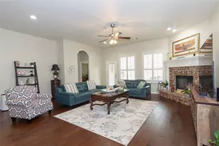 204 Battleship Dr, Georgetown, TX 78628 - Photo 4