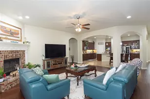 204 Battleship Dr, Georgetown, TX 78628 - Photo 2