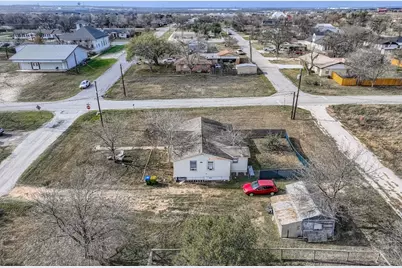 301 E Townes Street, Manor, TX 78653 - Photo 4