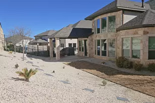 469 Anfield Cir, Austin, TX 78738 - Photo 34