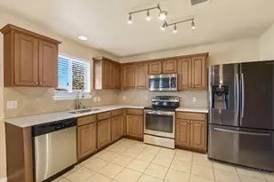 526 W Metcalfe St, Hutto, TX 78634 - Photo 6