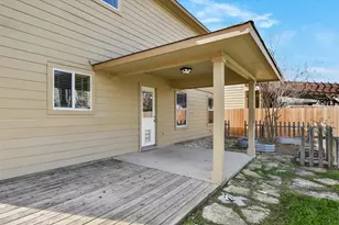 526 W Metcalfe St, Hutto, TX 78634 - Photo 18